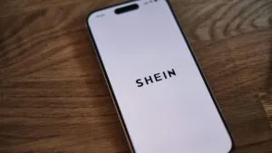 Shein prepara su salida a Bolsa en Hong Kong con menor valoración, mayor competencia y creciente presión regulatoria