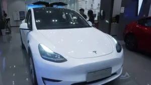 Tesla corregirá fallas de seguridad detectadas en millones de vehículos en China