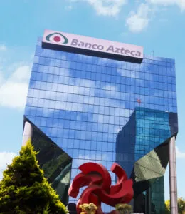 Banco Azteca y Grupo Salinas transparentan balances fiscales ante el SAT