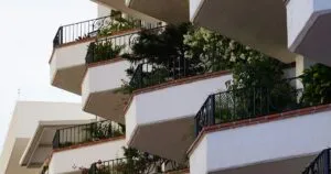 Sostenibilidad promueve competitividad en la construcción, destaca Mauricio Cueva Sada.