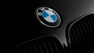 BMW enfrenta una disputa con Broadcom y Avago por patentes de conectividad para vehículos
