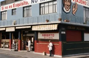 Don Lázaro El Viajero representa la tradición de la gastronomía mexicana en Santa María la Ribera, Ciudad de México.