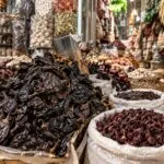Ventas en Tapachula aumentan por la demanda de especias y veladoras durante las Fiestas Patrias en el Mercado 5 de Mayo.