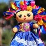 Muñecas Lele monumentales muestran la tradición otomí y el talento creativo mexicano