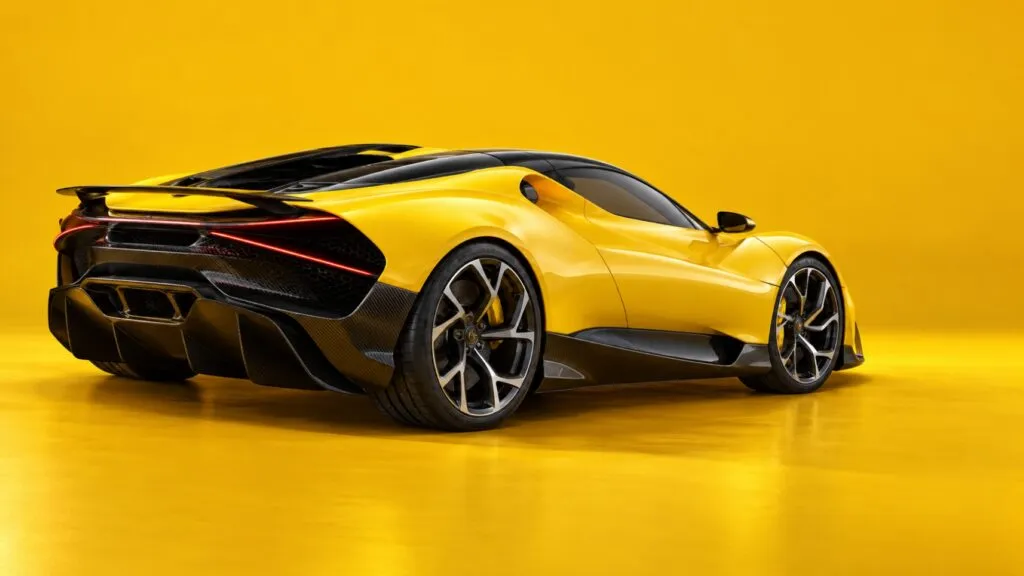 Automóvil deportivo asociado con la venta de Bugatti Rimac por 1,000 millones de euros y el financiamiento de pensiones de Porsche.
