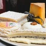 Queso suizo destaca mundialmente por su calidad, tradición y producción especializada