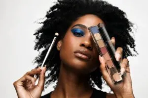 Sarelly llegará a Target Beauty Studio con maquillaje y belleza mexicana