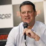 Steve O’Donnell impulsa el crecimiento de NASCAR mediante streaming, cine y expansión internacional