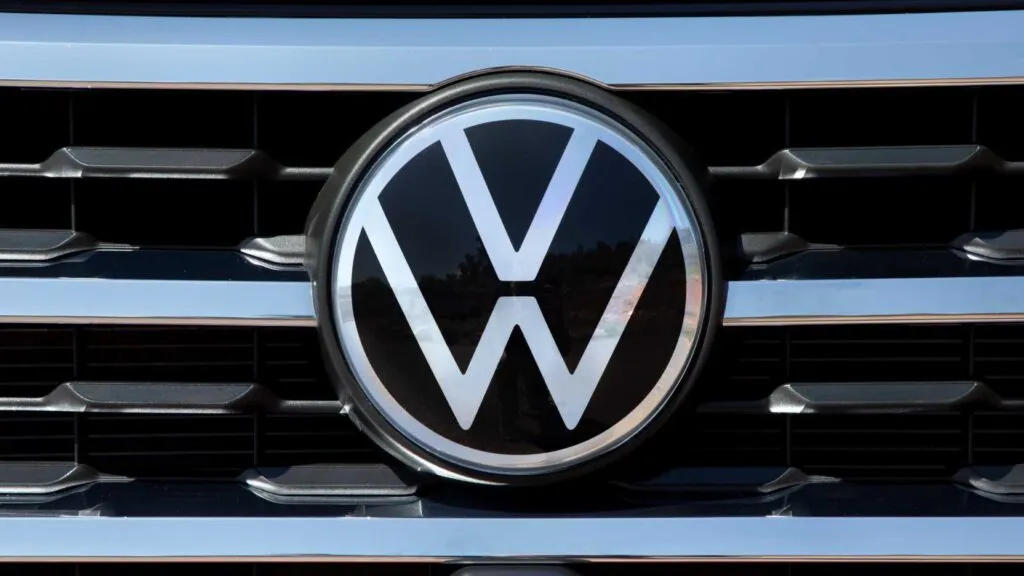 Volkswagen y Audi revisarán millones de vehículos por un posible problema de corrosión en componentes del sistema de dirección.