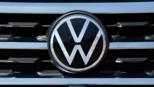 Volkswagen y Audi revisarán millones de vehículos por un posible problema de corrosión en componentes del sistema de dirección.