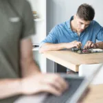 Nesim Issa Tafich impulsa formación técnica para retener talento lagunero