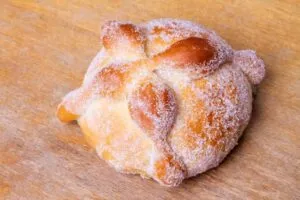 Negocio del pan de muerto crece con la demanda de productos tradicionales durante la temporada