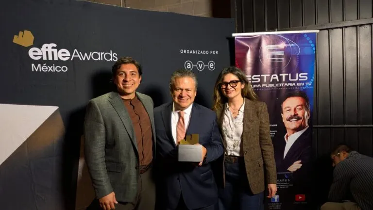Banco Azteca alza el Effie de Oro protegiendo a cuentahabientes